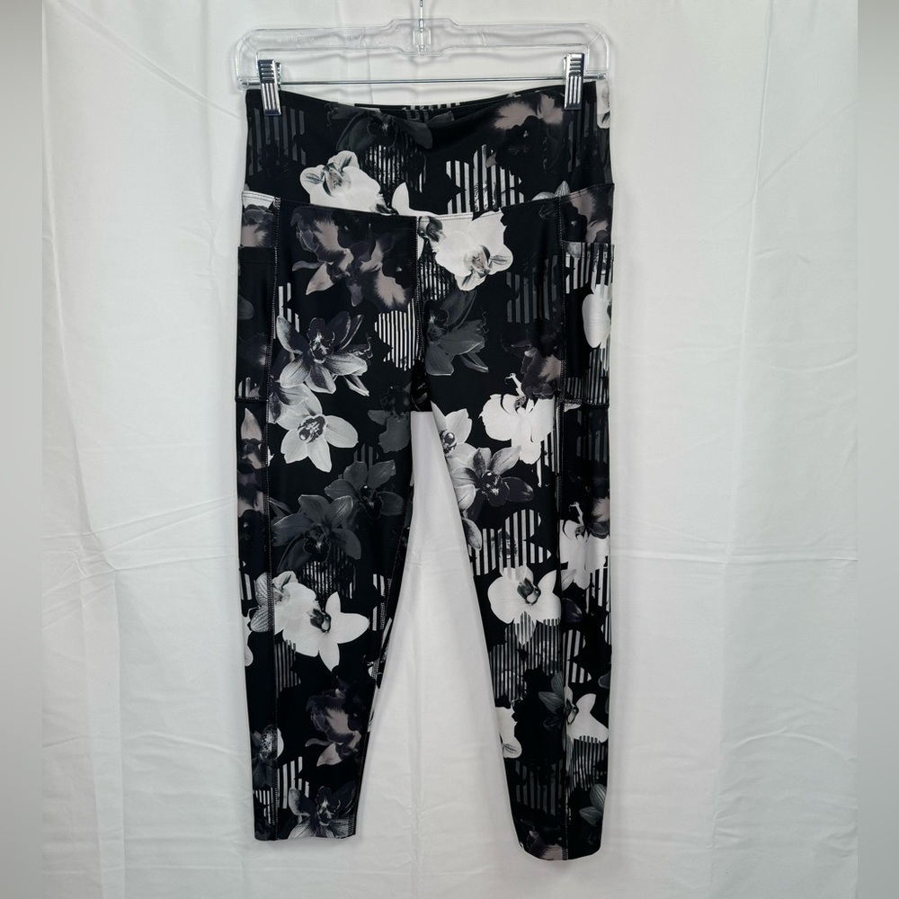 Bally Total Fitness High Rise Mid Calf Capri Pocket Leggings